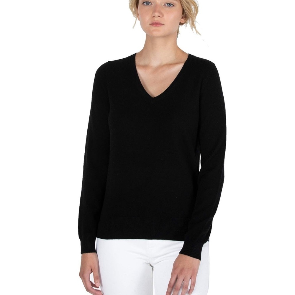 NWOT Jennie Liu Cashmere V Neck Pullover Sweater L Carolyn Bissett Quiet Luxury